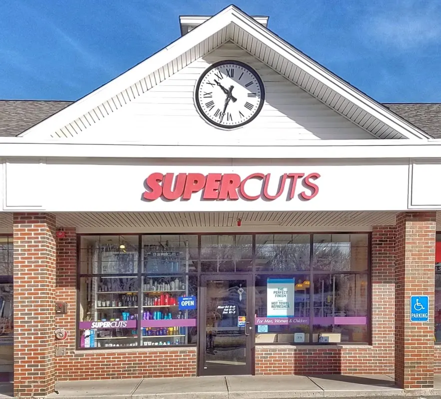 SUPERCUTS — Hair salon in Bedford